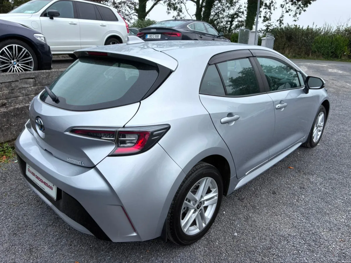 Toyota Corolla LUNA AUTO HYBRID (LOW KLMS) - Image 2