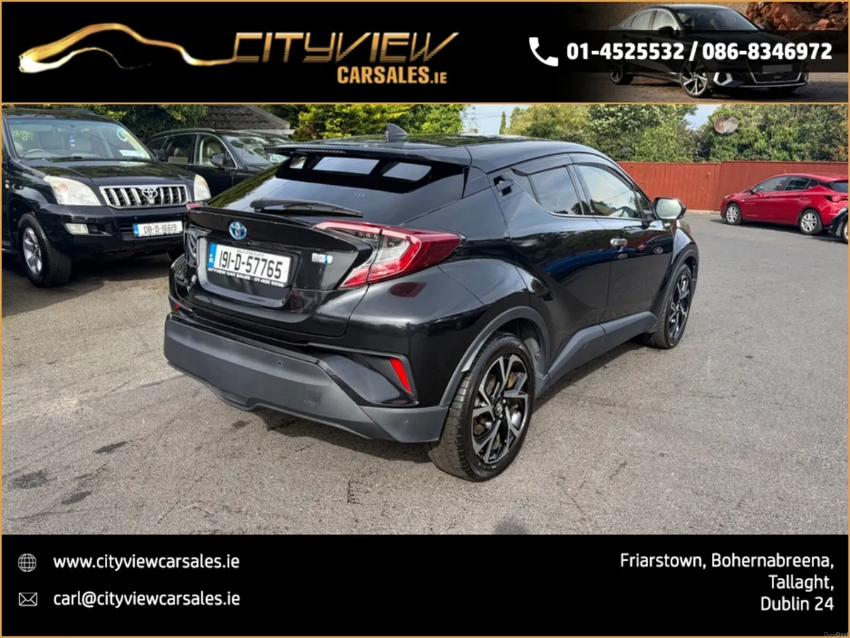 Toyota C-HR HYBRID AUTOMATIC//LOW MILAGE - Image 4