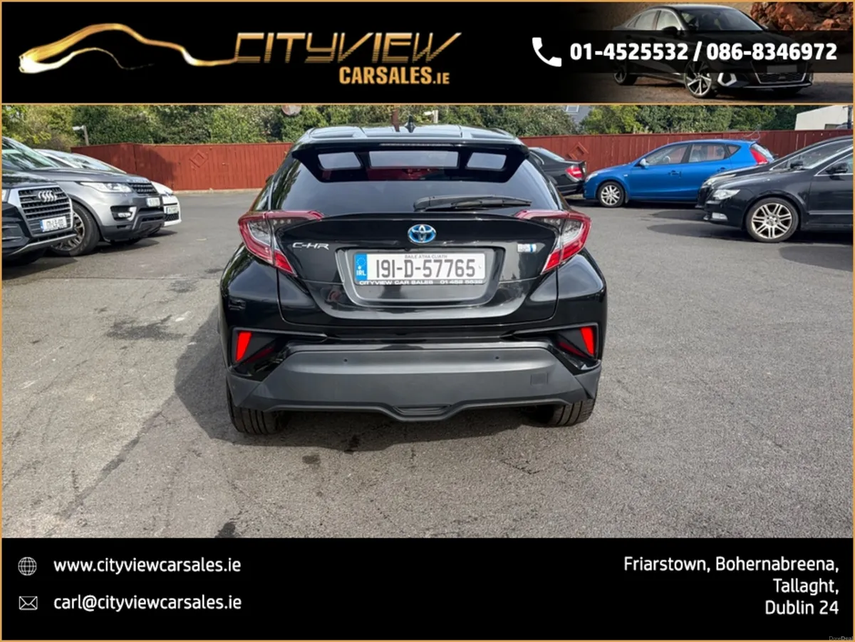 Toyota C-HR HYBRID AUTOMATIC//LOW MILAGE - Image 5