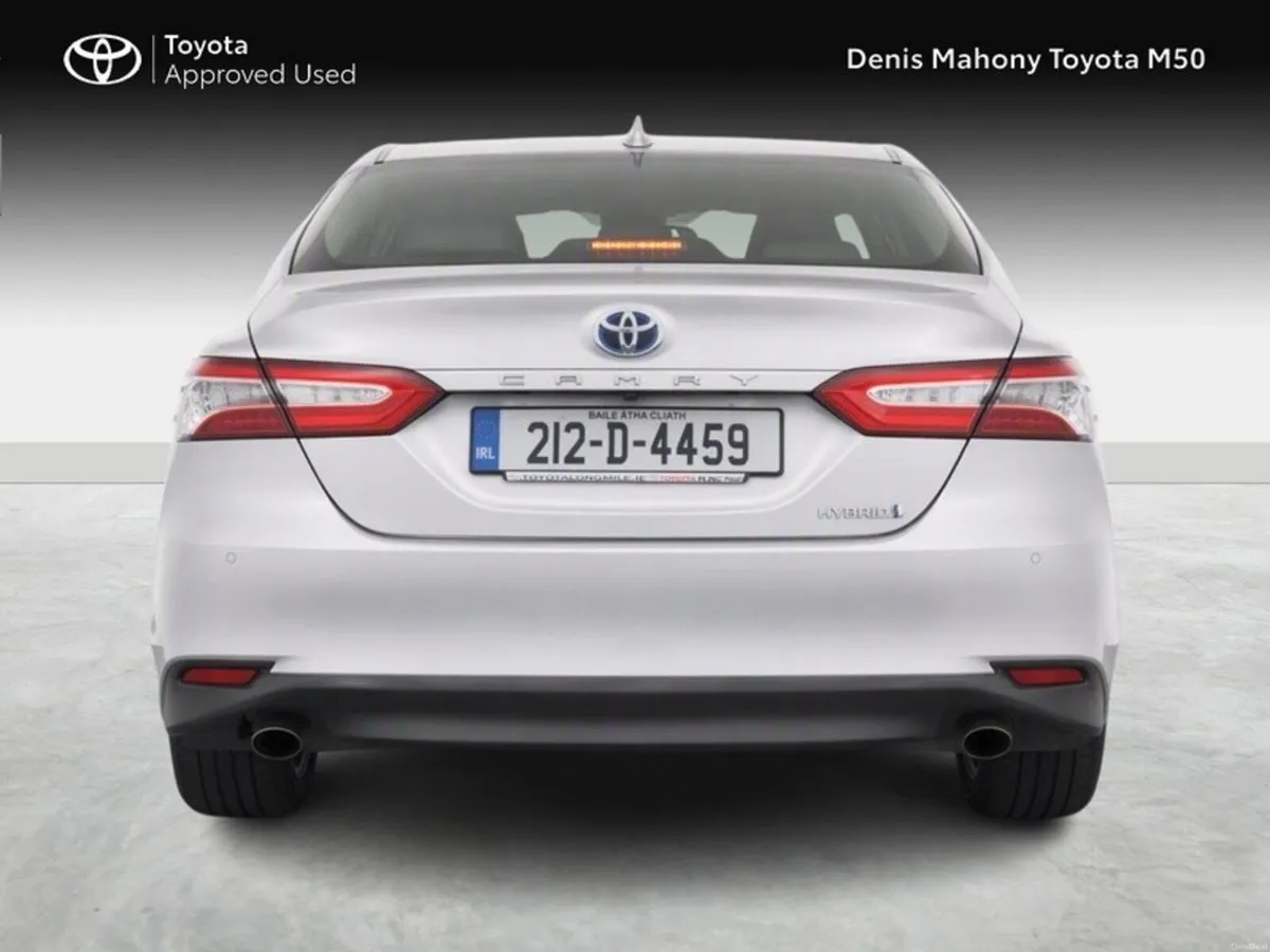 Toyota Camry Hybrid Platinum - Image 4