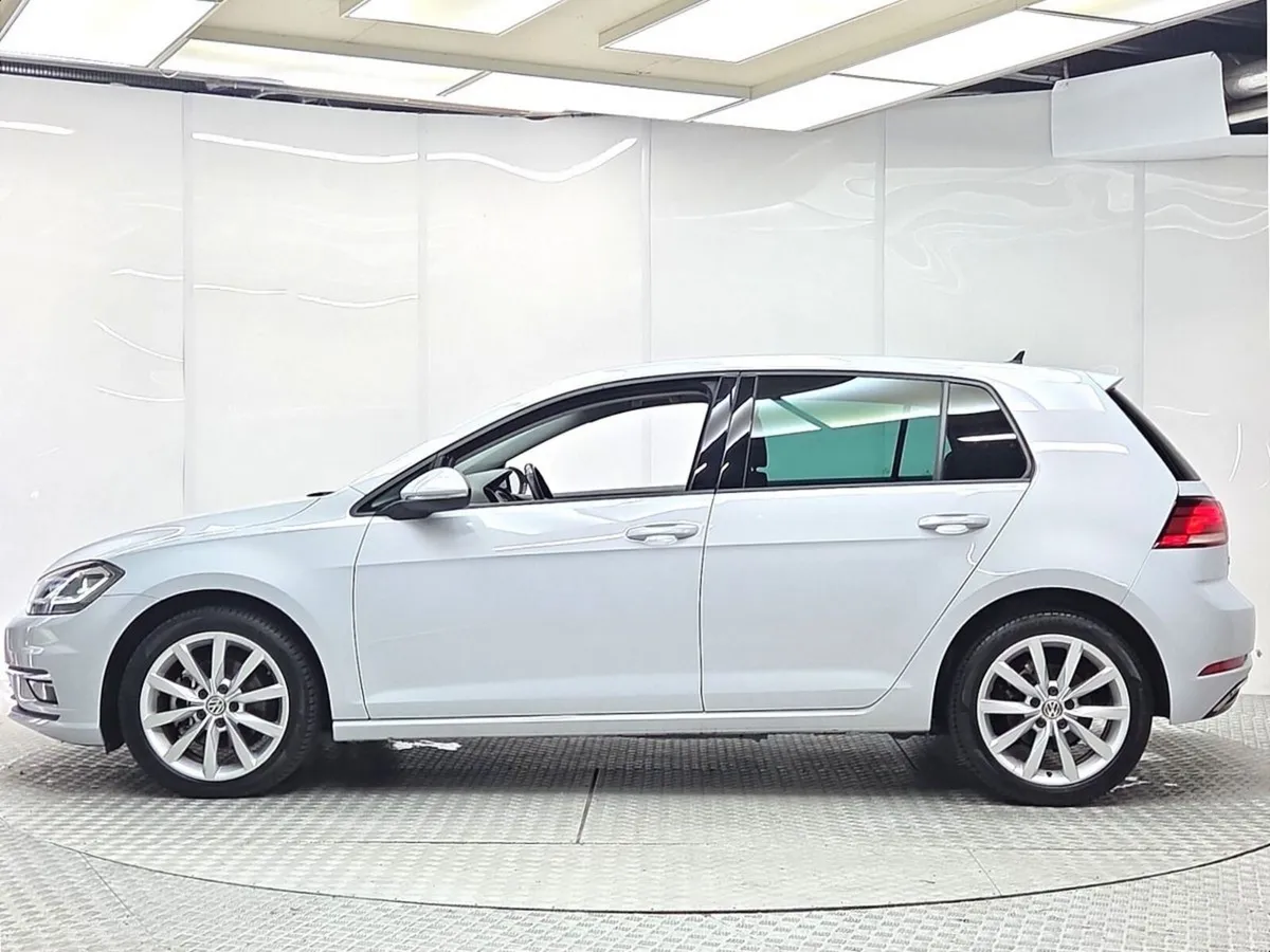 Volkswagen Golf 1.2 TSI Comfort Tech Edition DSG - Image 5