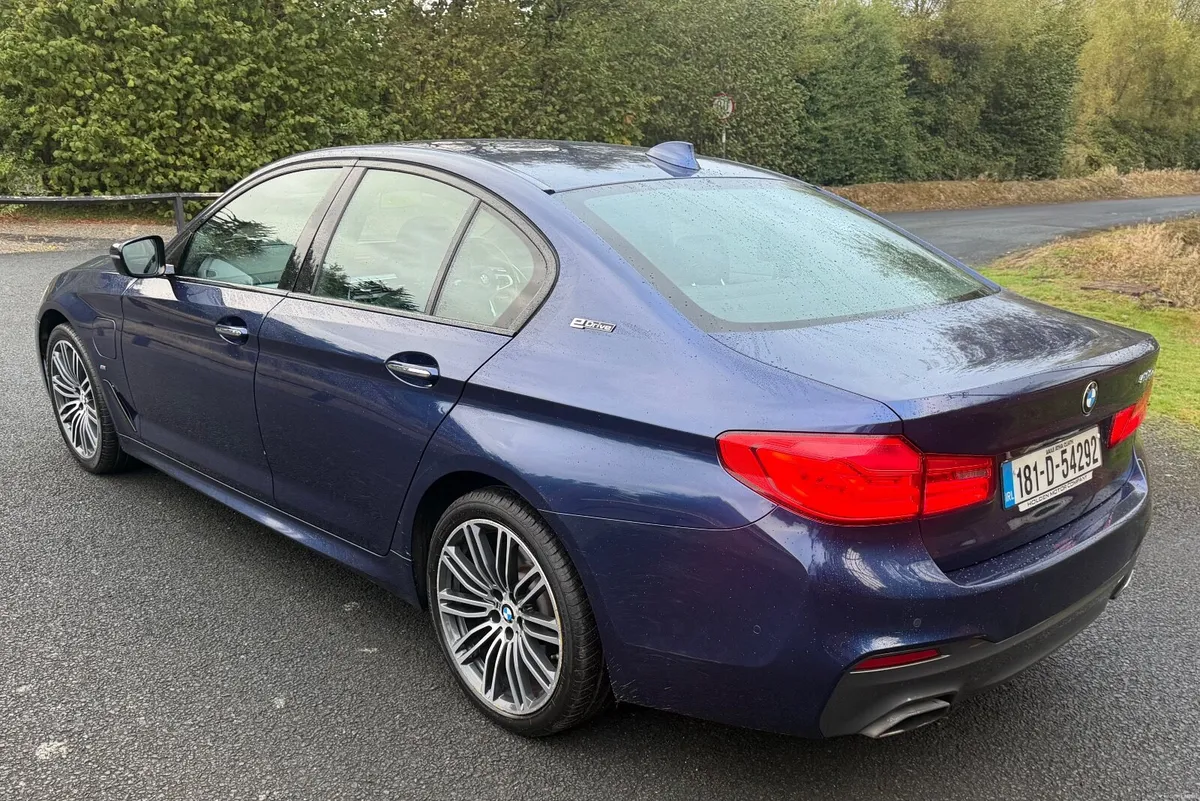 BMW 5-Series 2018 - Image 2