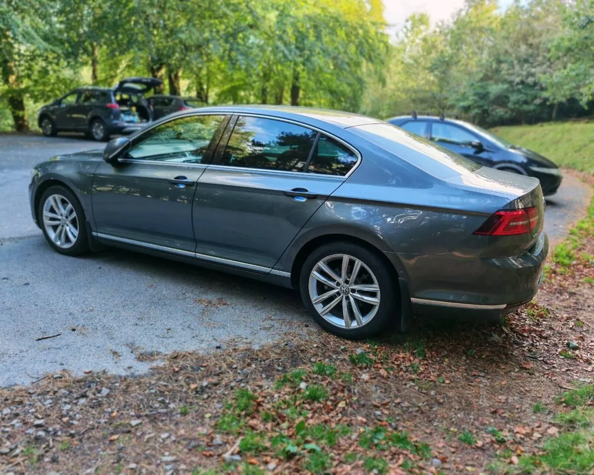 VW Passat 1.6 TDI luxury trim - Image 4