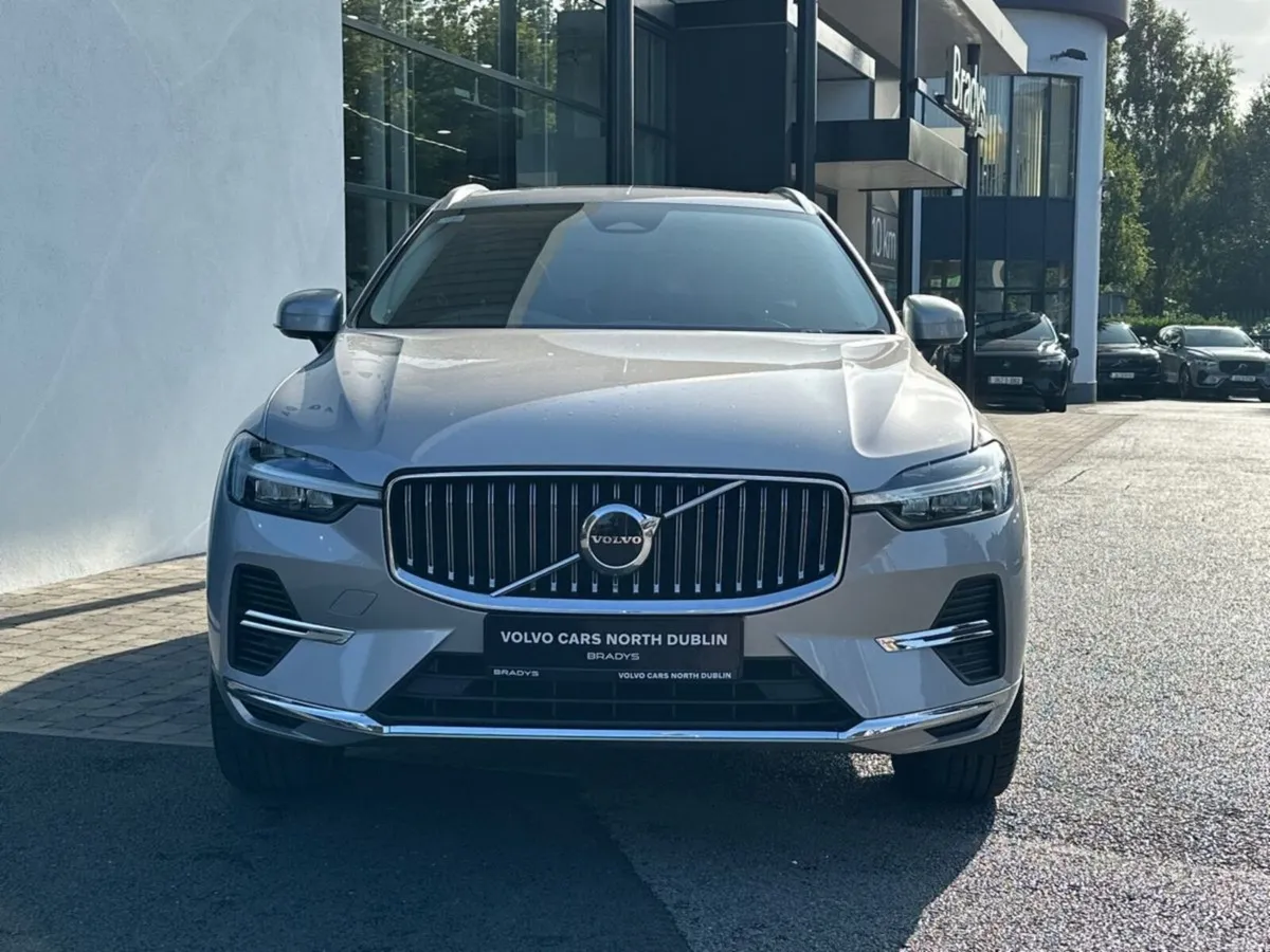 Volvo XC60 PHEV T6 (340hp) Inscription Exp AWD - Image 2