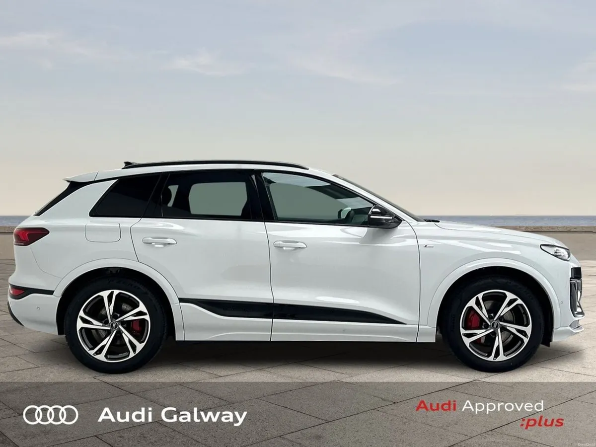 Audi Q6 e-tron €876 p/m - S-LINE PERFORMANCE A/T ~ - Image 5