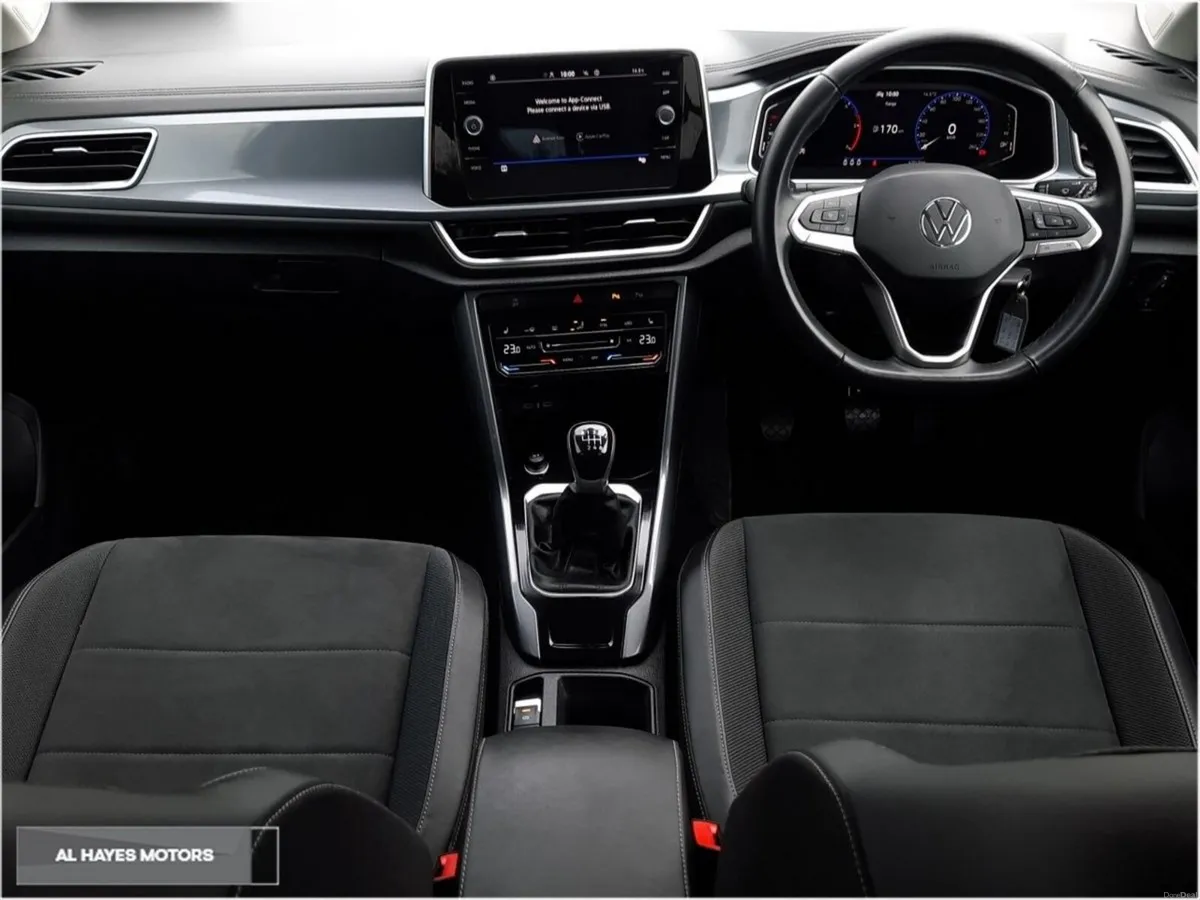 Volkswagen T-Roc 2.0 TDI 116HP Style - Image 2