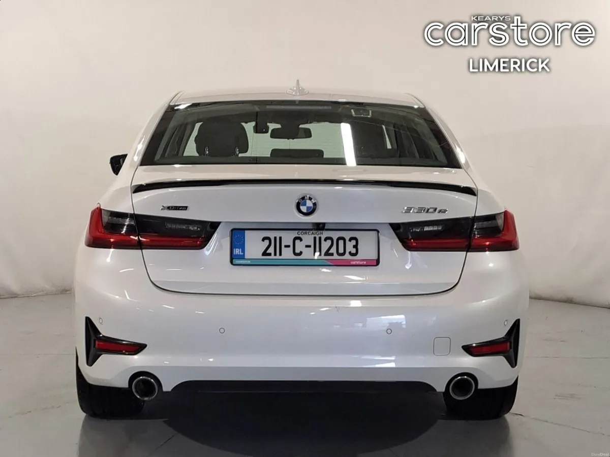 BMW 3-Series 330e xDrive Sport Pro Auto - Image 4