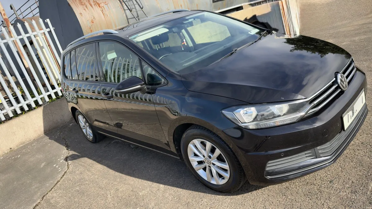VW Touran 2018 1.6 diesel 7 seater - Image 2