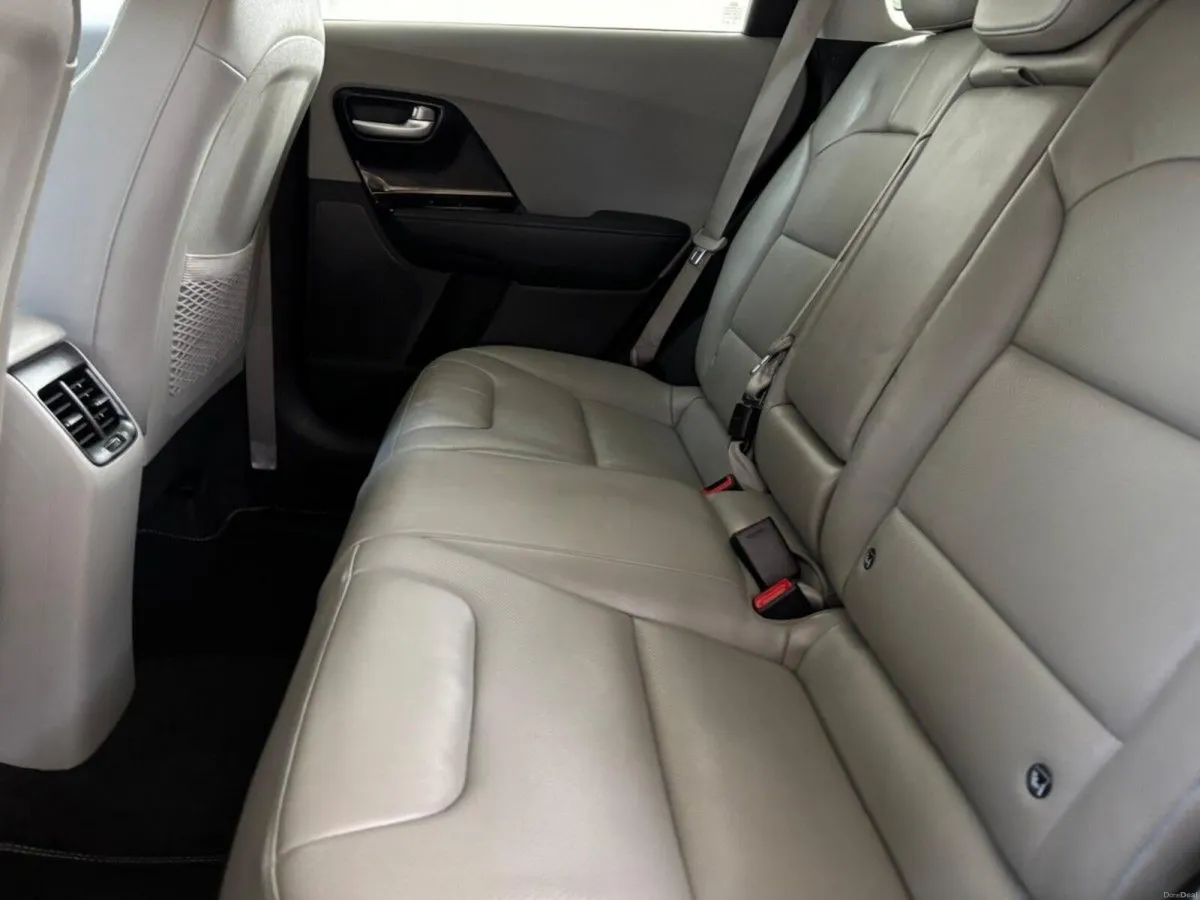Kia Niro 1.6 GDI PLUG-IN HYBRID PE Auto - Image 6