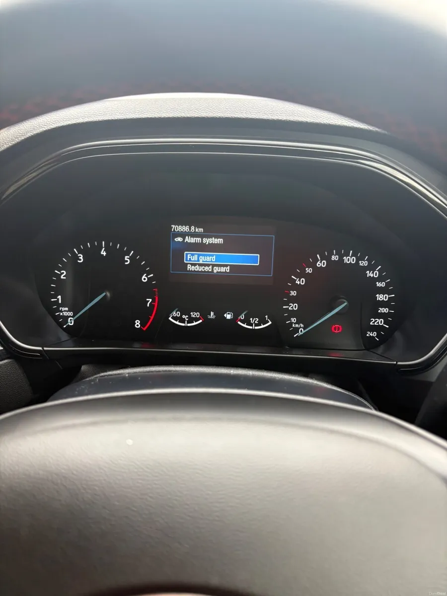 222 Ford Focus ST line - Image 2