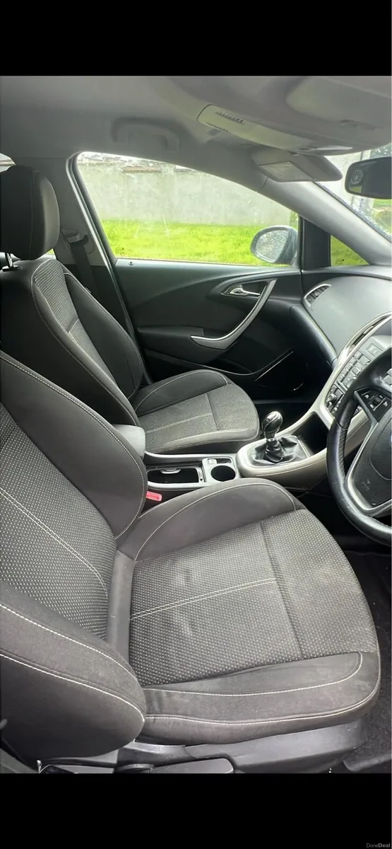 2011 Vauxhall Astra (nct+tax) - Image 5