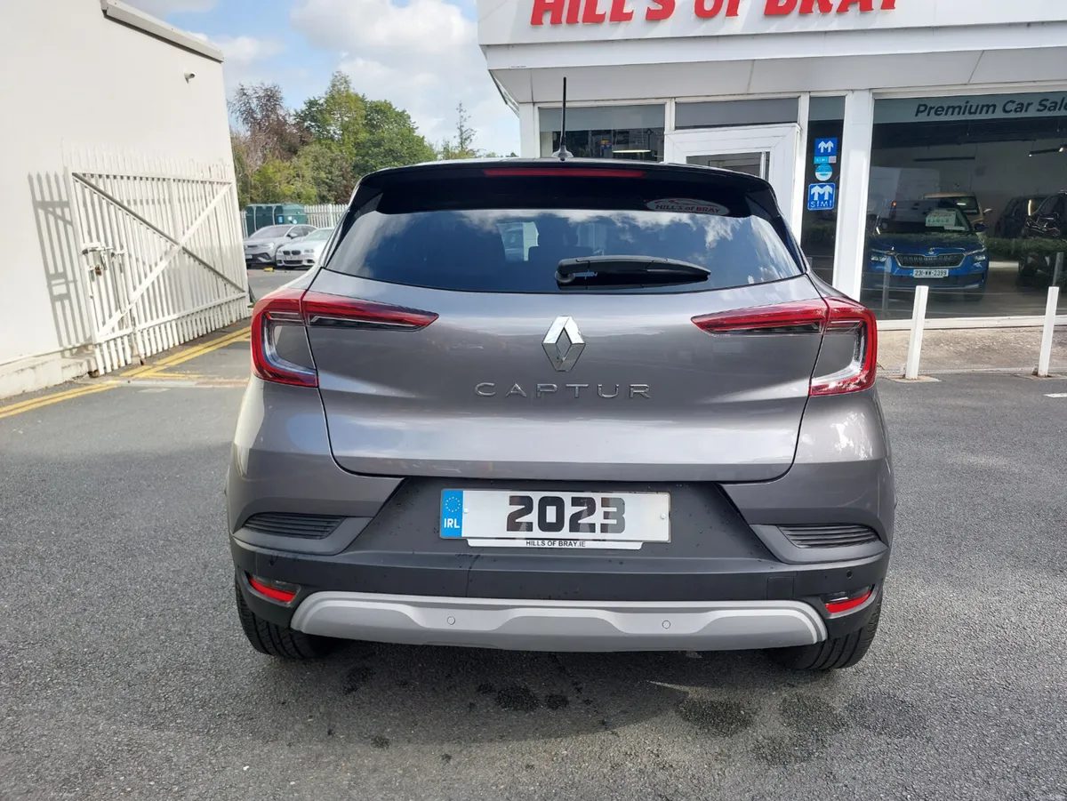 Renault Captur 2023 EVOLUTION TCE FULL HISTORY - Image 6