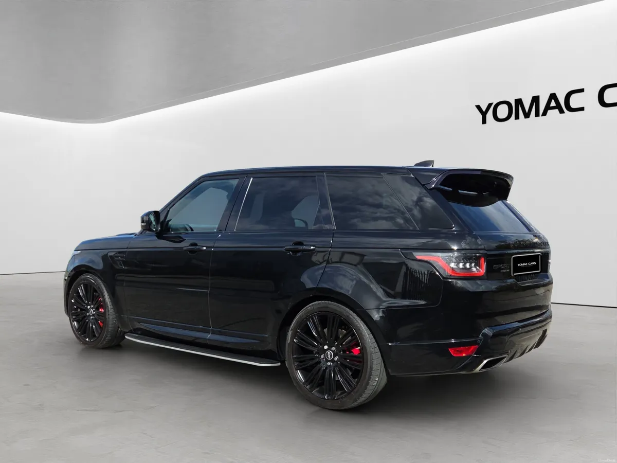 RANGE ROVER SPORT P400E HSE DYNAMIC - Image 5