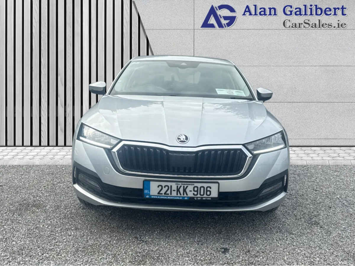 Skoda Octavia AMBITION 1.0 TSI LOW MILEAGE - Image 4