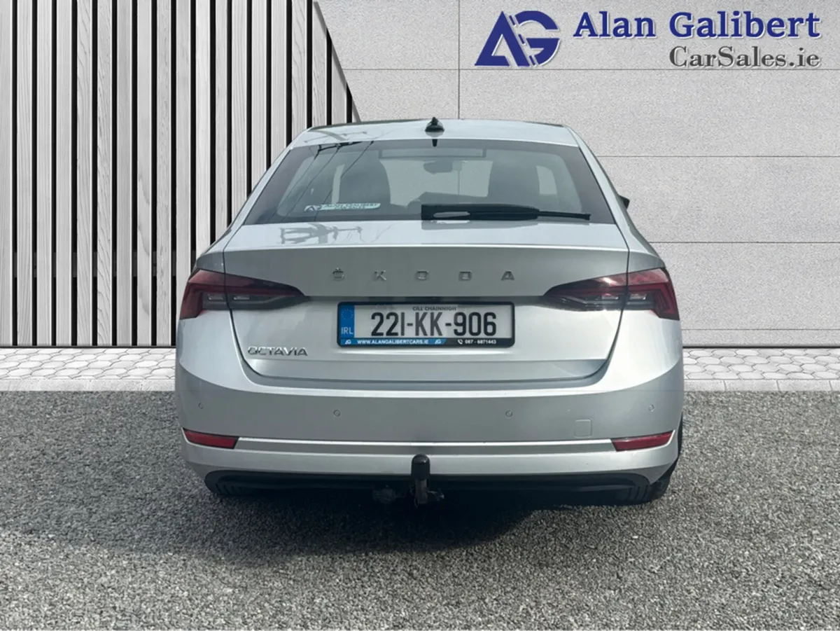 Skoda Octavia AMBITION 1.0 TSI LOW MILEAGE - Image 6