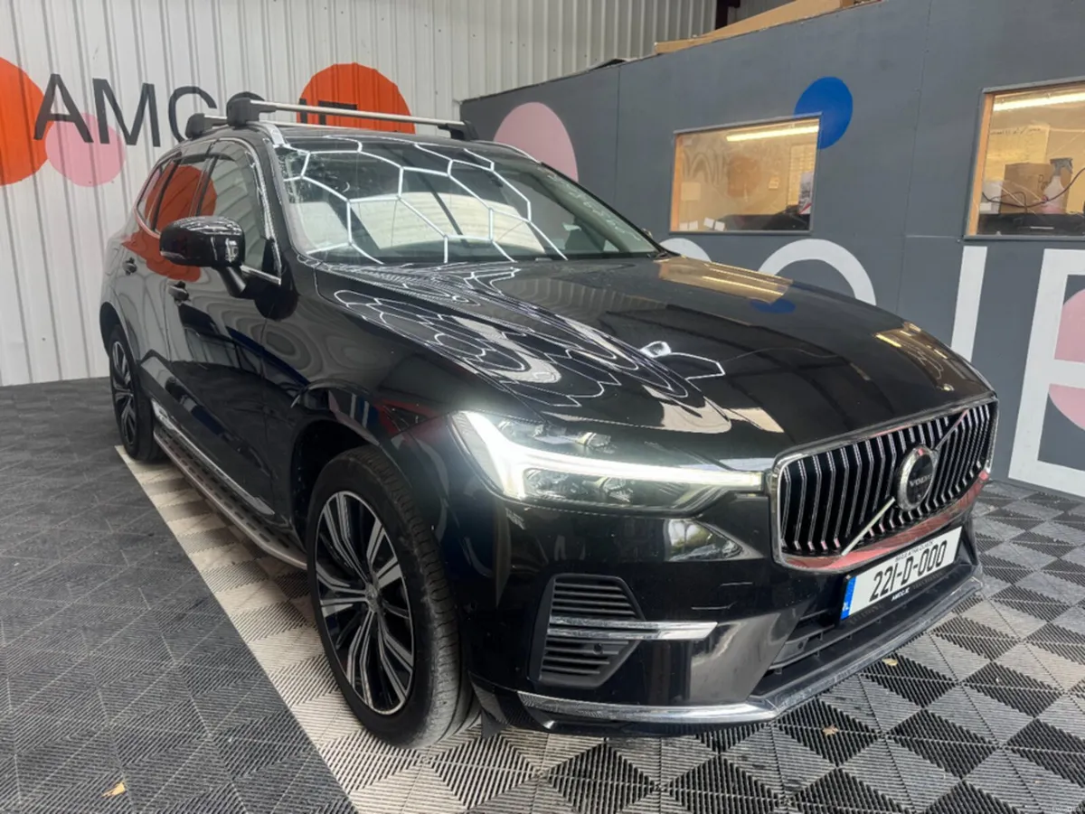 Volvo XC60 2022 VOLVO Xc60 4wd RECHARGE PLUG-IN HY - Image 1