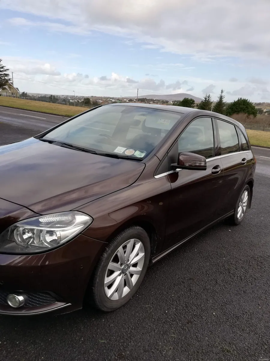 Mercedes-Benz B-Class 2014 - Image 2