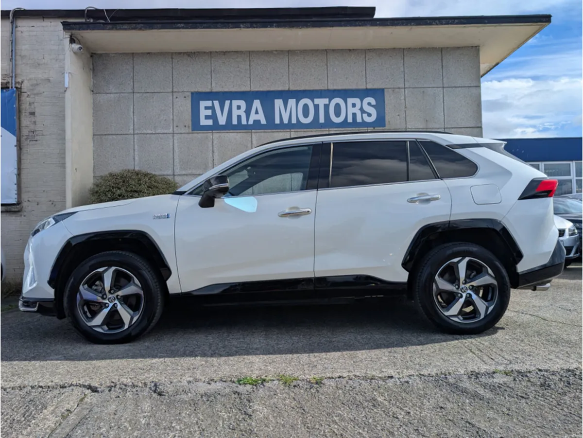 Toyota RAV4 G 4WD PLUG IN HYBRID AUTOMATIC 2.5 PET - Image 5