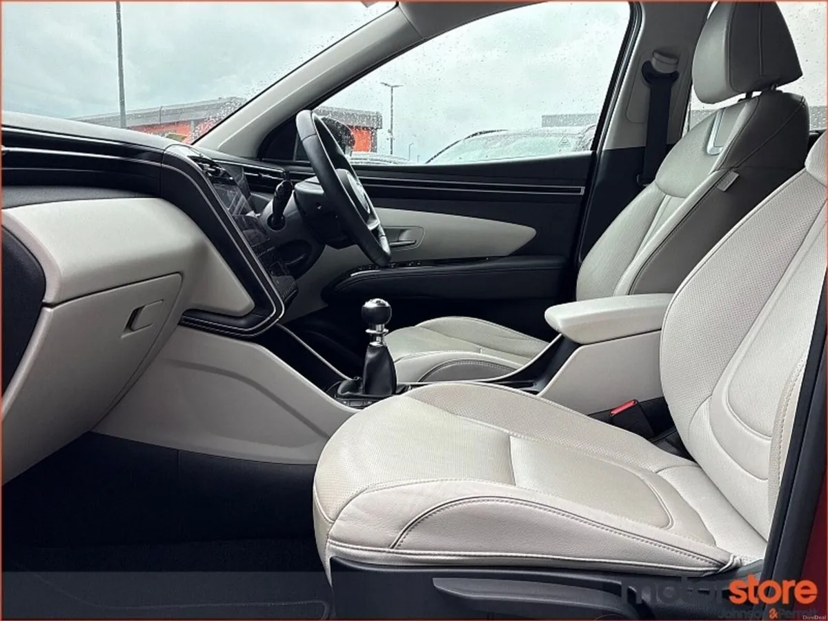 Hyundai Tucson 2WD Executive Plus w 2 Tone Roof - Image 3