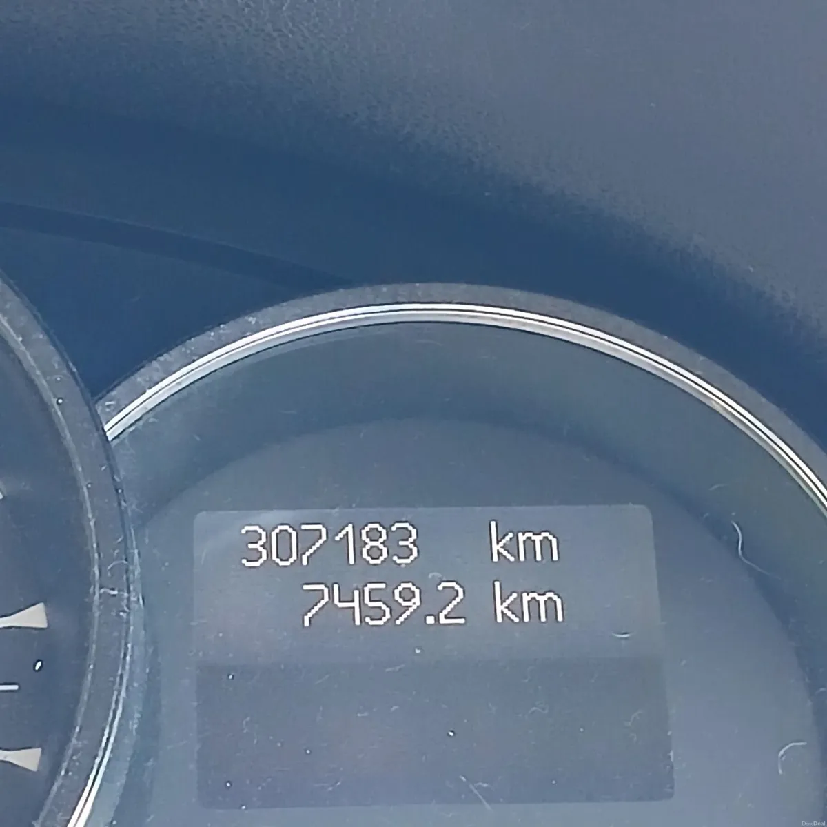Renault Megane 2011 - Image 2