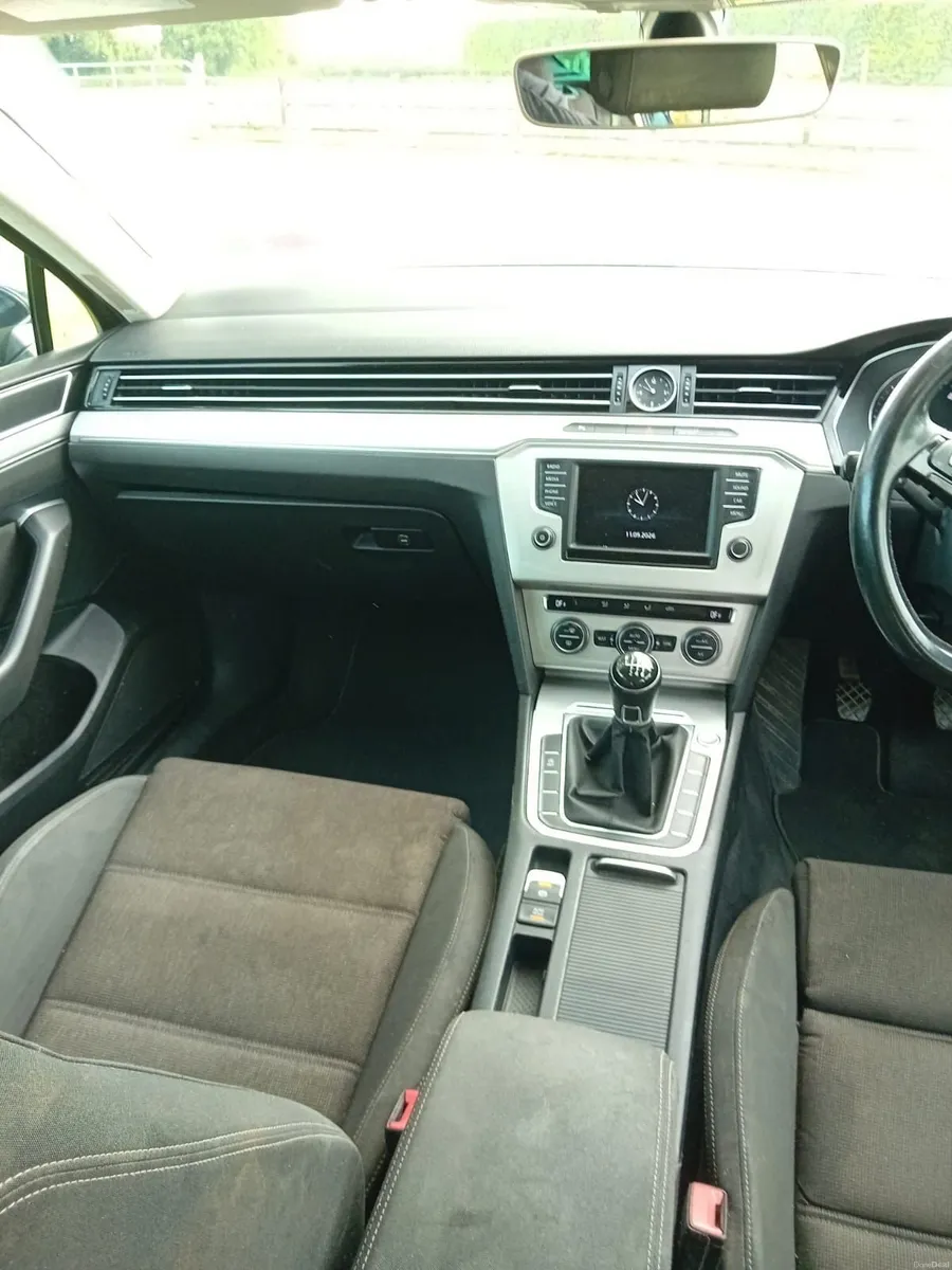 Volkswagen Passat 2015 - Image 4