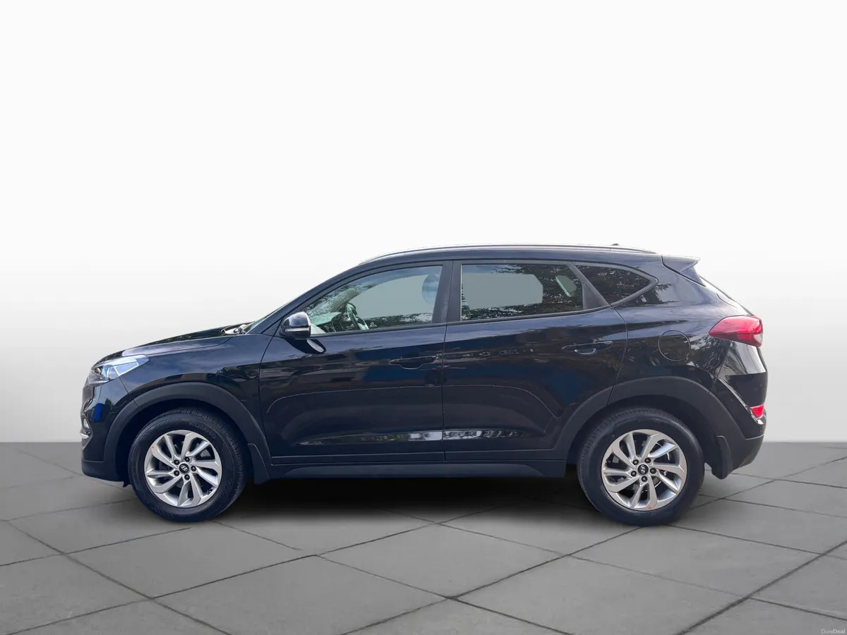 2017 HYUNDAI TUSCON 1.7 EXECUTIVE - Image 5