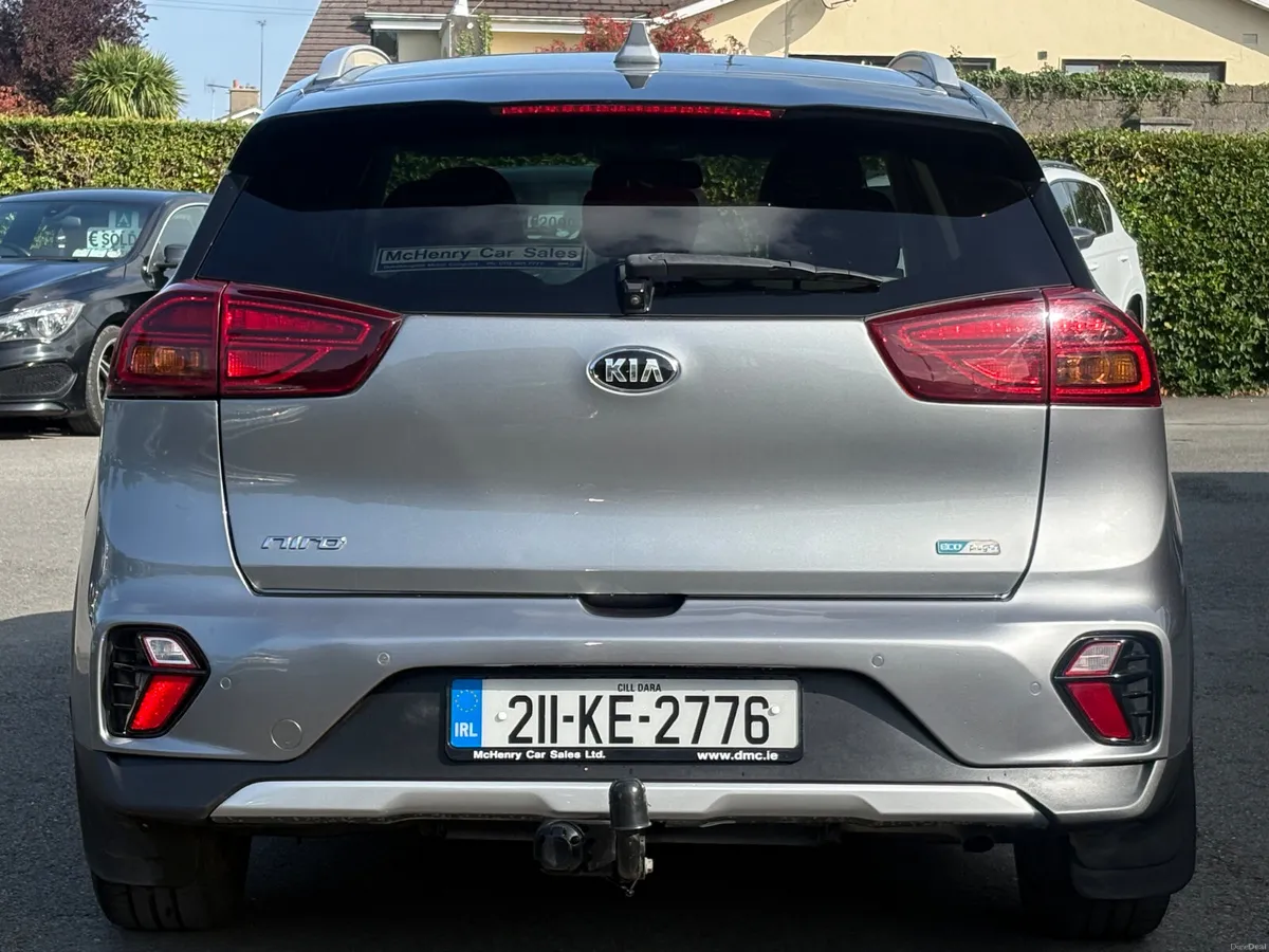 211 Kia Niro 1.6 Hbrid PHEV Auto - Image 6