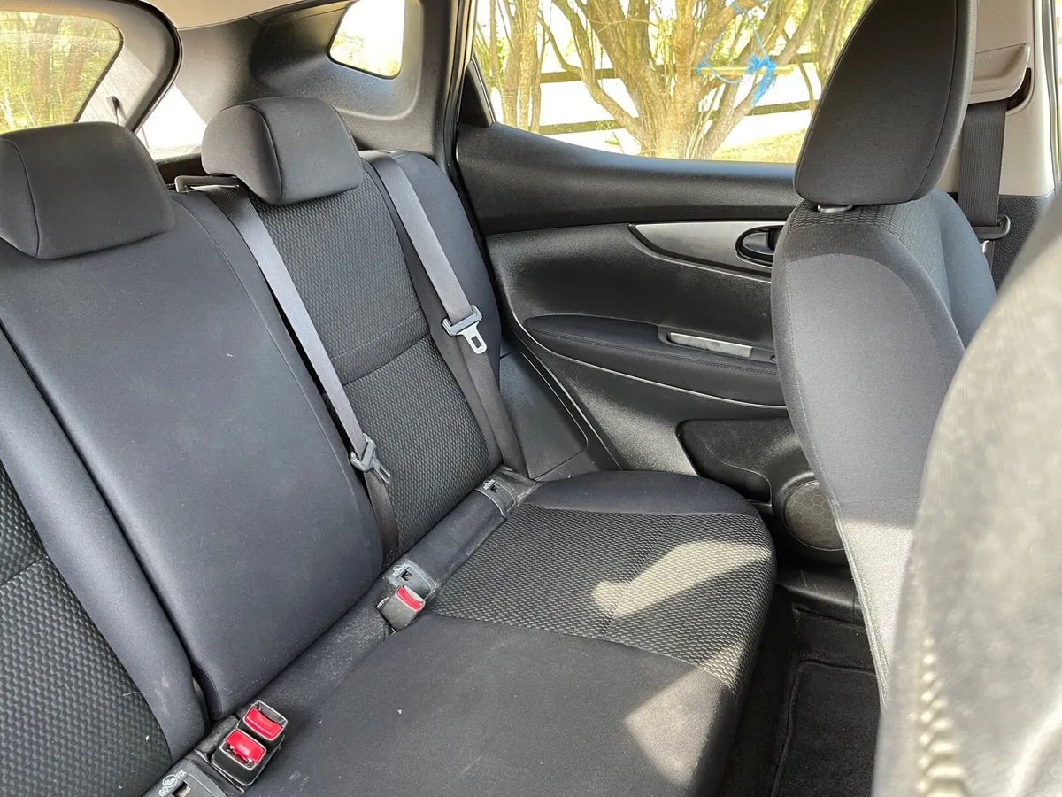 Nissan Qasqai 2016 1.5 disel manual - Image 6