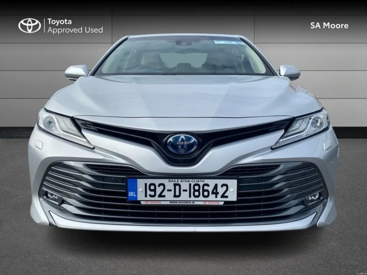 Toyota Camry HYBRID PLATINUM - Image 5