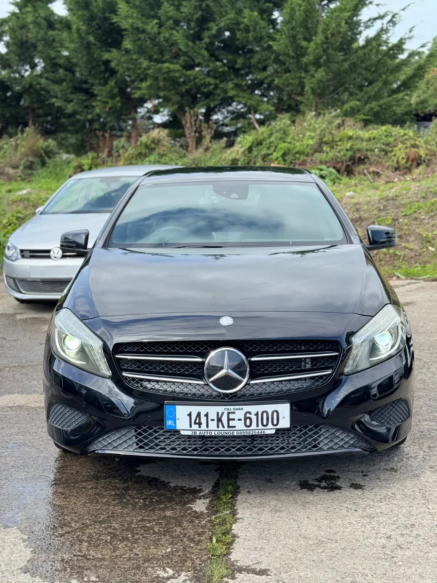 MERCEDES BENZ A180 AMG Line AUTO 2014 24000KM - Image 3
