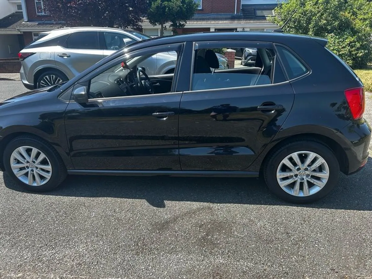 2016 Volkswagen Polo 1.2 TSI DSG bluemotion - Image 5