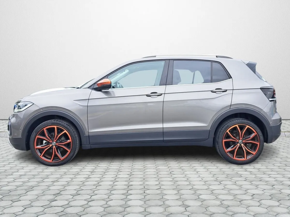 Volkswagen T-Cross TSI FIRST AUTO - Image 5