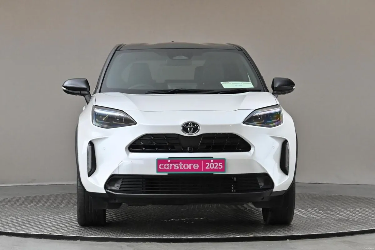 Toyota Yaris Cross 1.5 HYBRID **HALF LEATHER**360 - Image 2