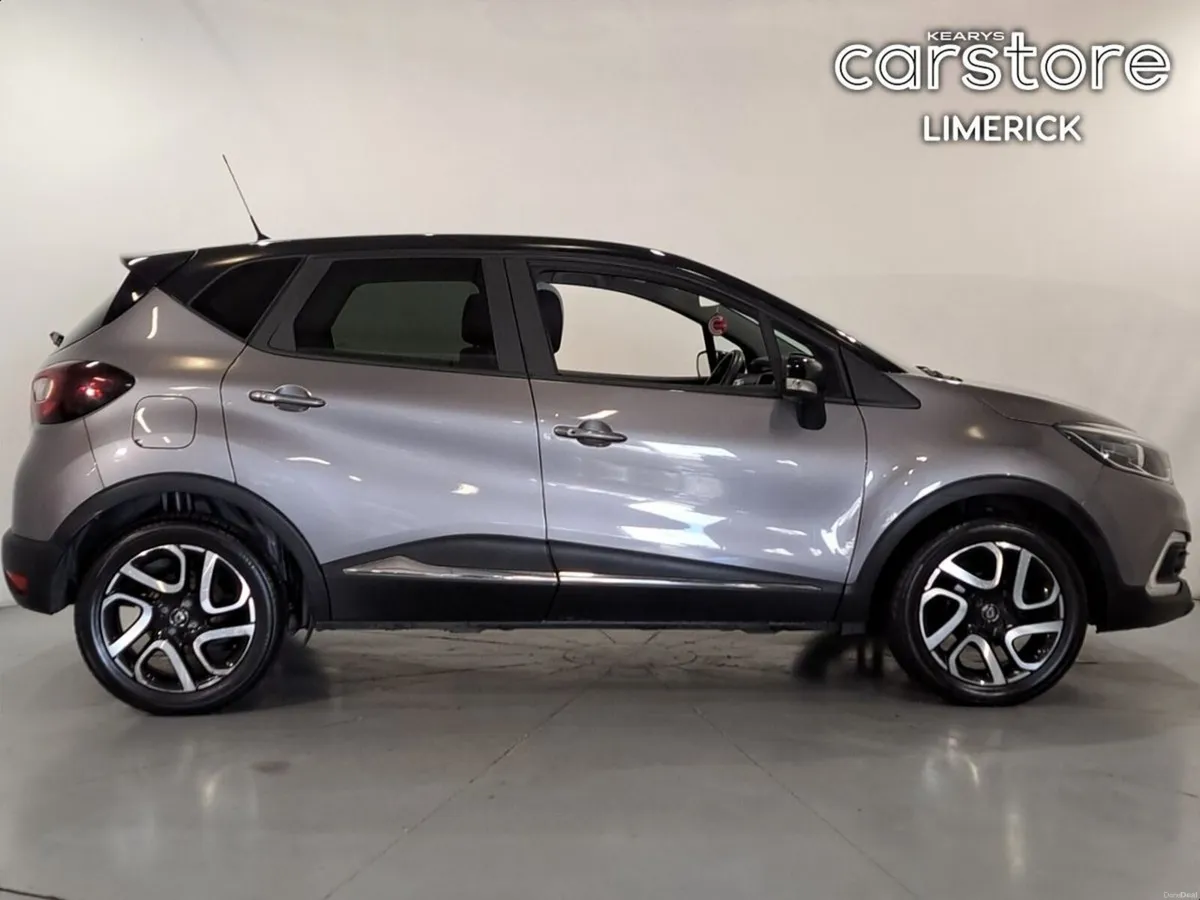 Renault Captur 0.9 TCe 90 ICONIC - Image 2
