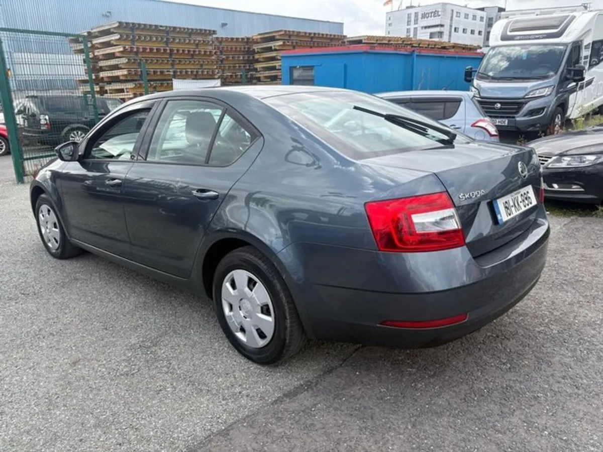 2018 Skoda Octavia 1.2L Petrol NCT 02/2028 + Taxed - Image 4