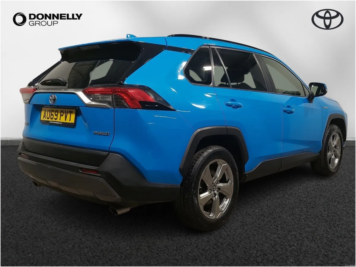 Toyota RAV4 2.5 VVT-i Hybrid Design 5dr CVT 2WD - Image 4
