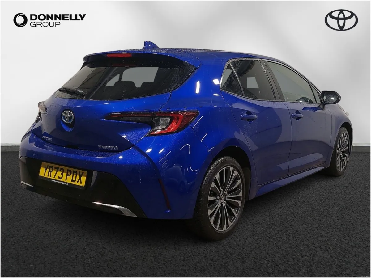 Toyota Corolla 1.8 Hybrid Design 5dr CVT - Image 4