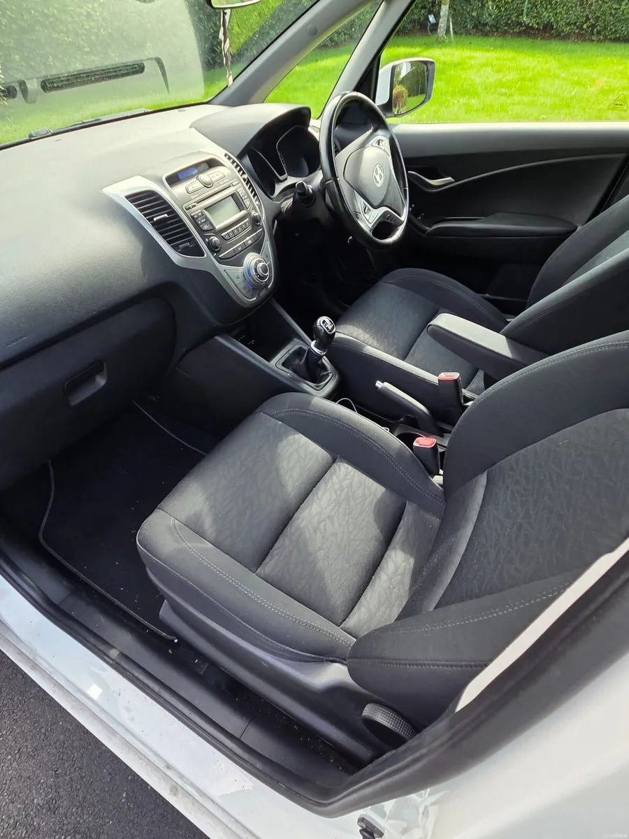 Hyundai ix20 2015 1.4 Diesel - Image 5