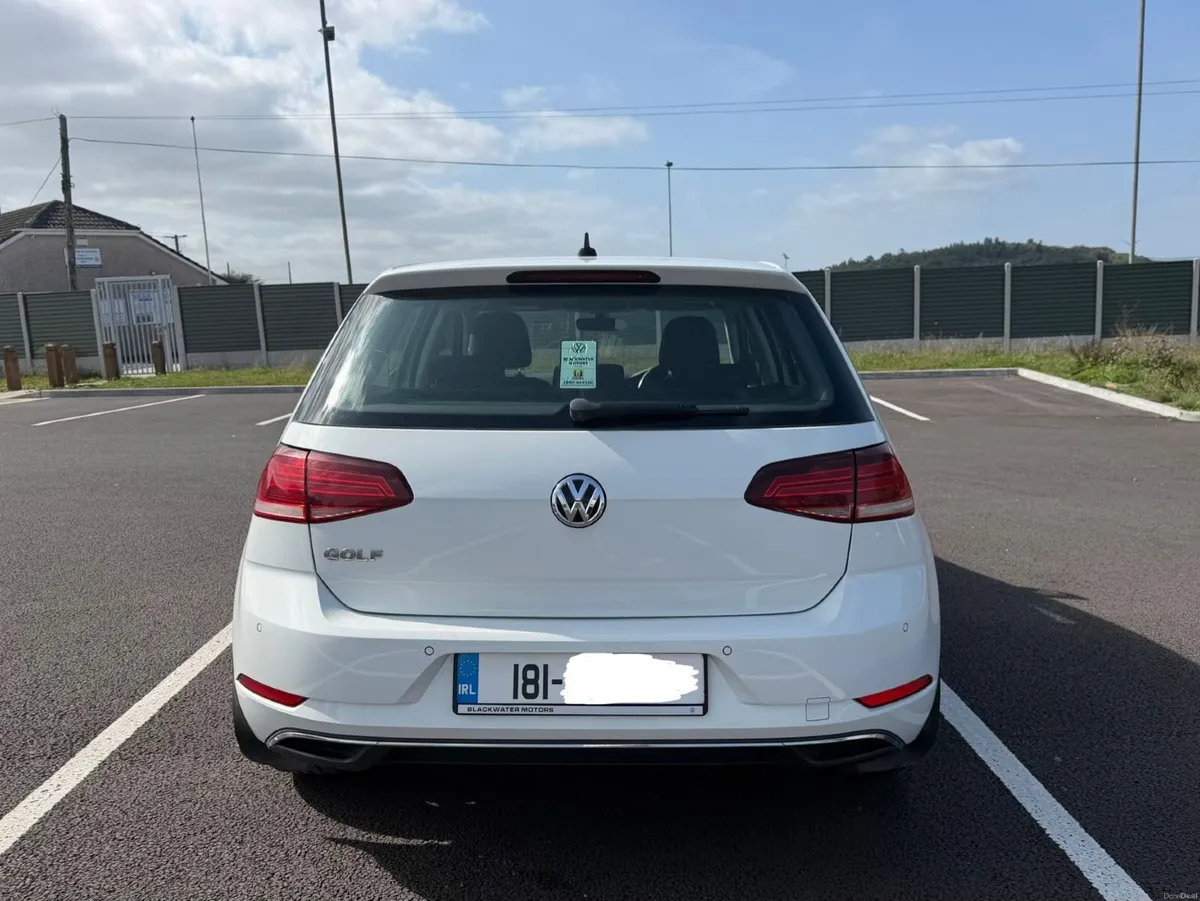Volkswagen Golf 2018 1.6L Diesel Comfortline - Image 6