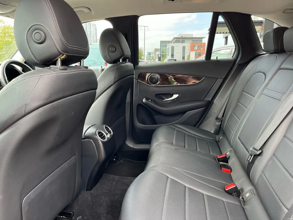 Mercedes-Benz GLC 200D SUV - Image 4