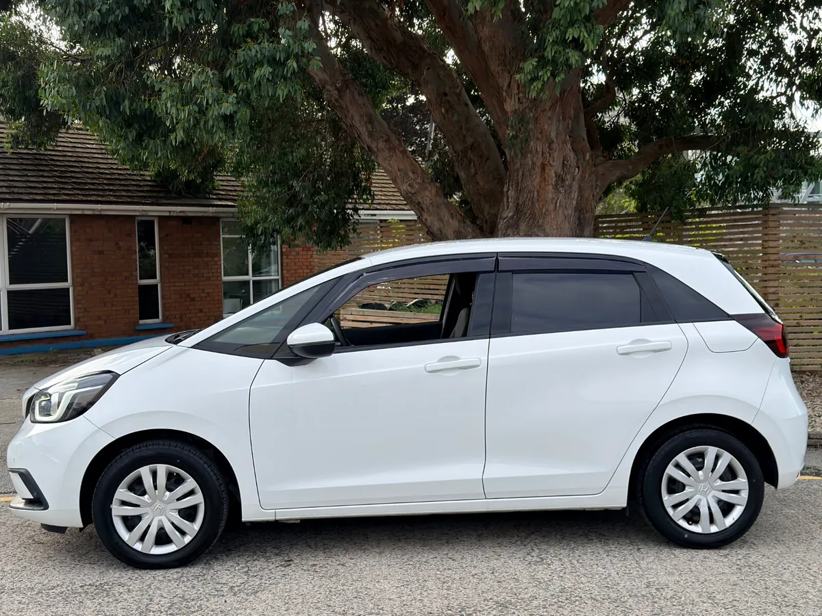 2021 HONDA FIT..2 KEYS.. - Image 3