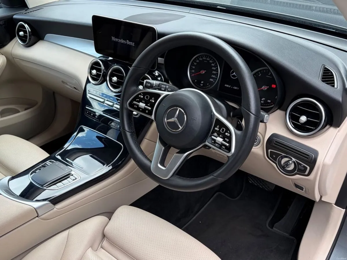 Mercedes-Benz GLC GLC220D SE 5DR Auto - Image 2