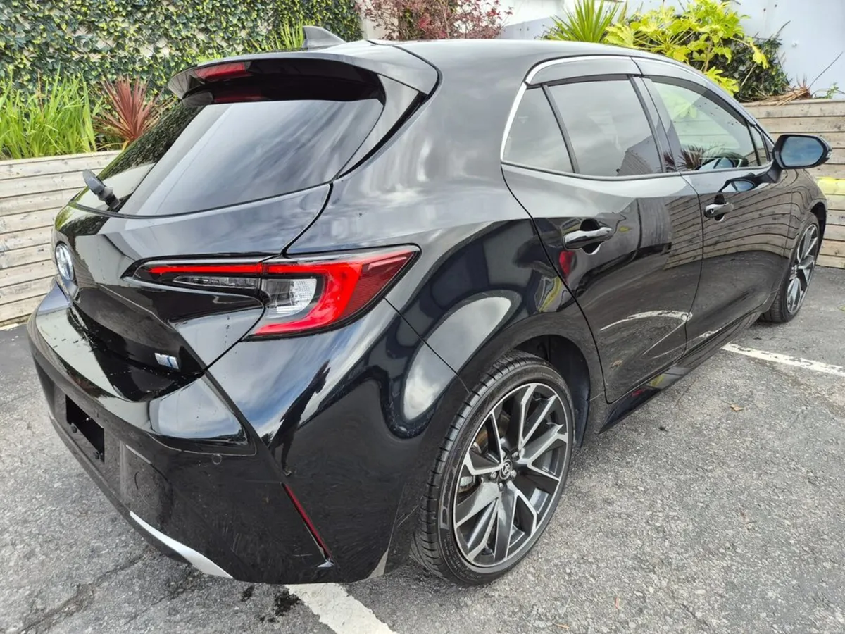 Toyota Corolla 1.8 HYBRID / SPORT SPEC / LOW MILEA - Image 6