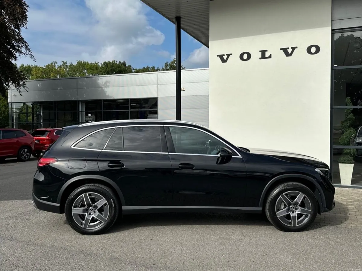Mercedes-Benz GLC GLC 300e 4MATIC AMG Line--Foldab - Image 5