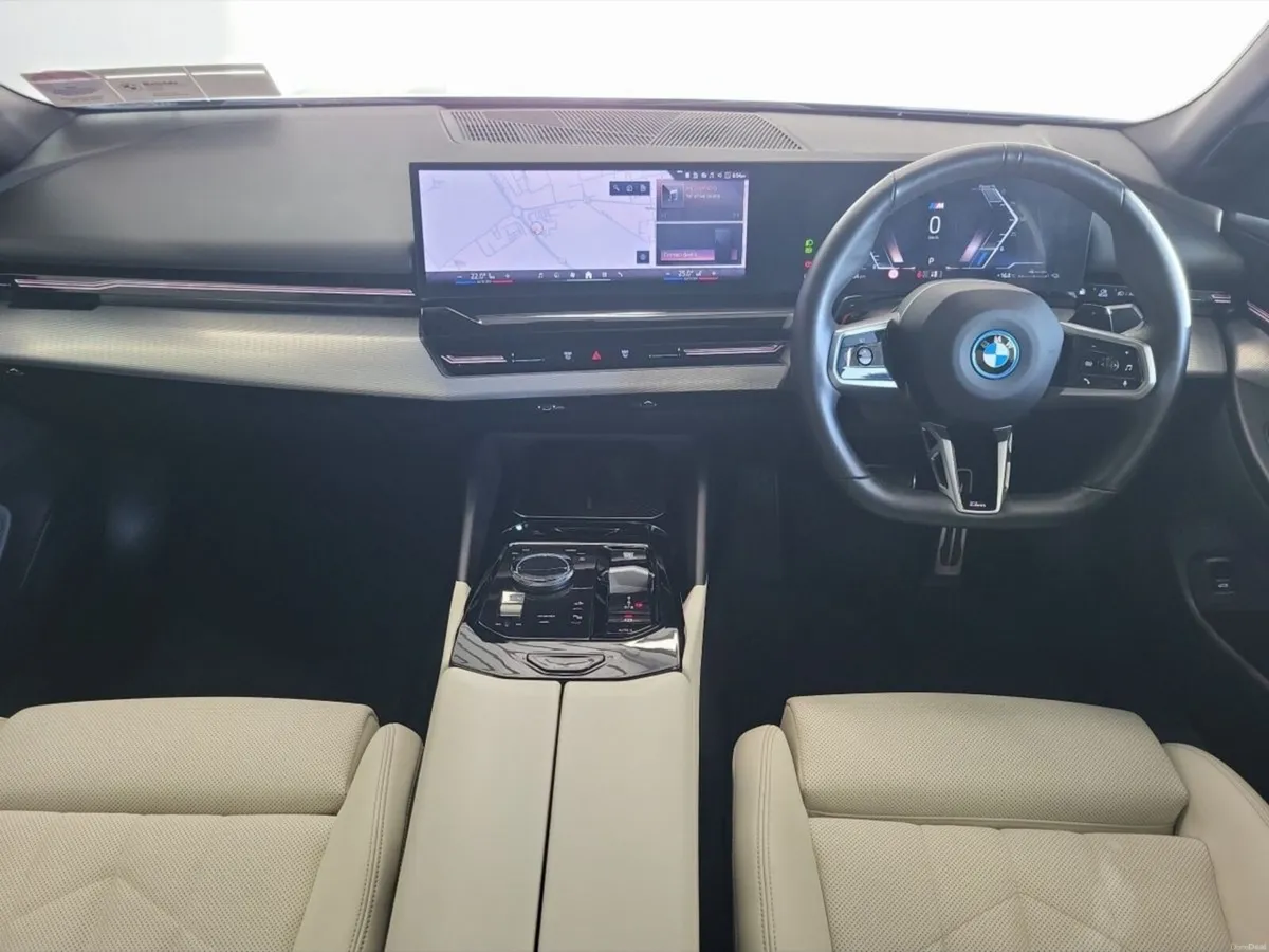 BMW 5-Series 530e M Sport Saloon - Image 4