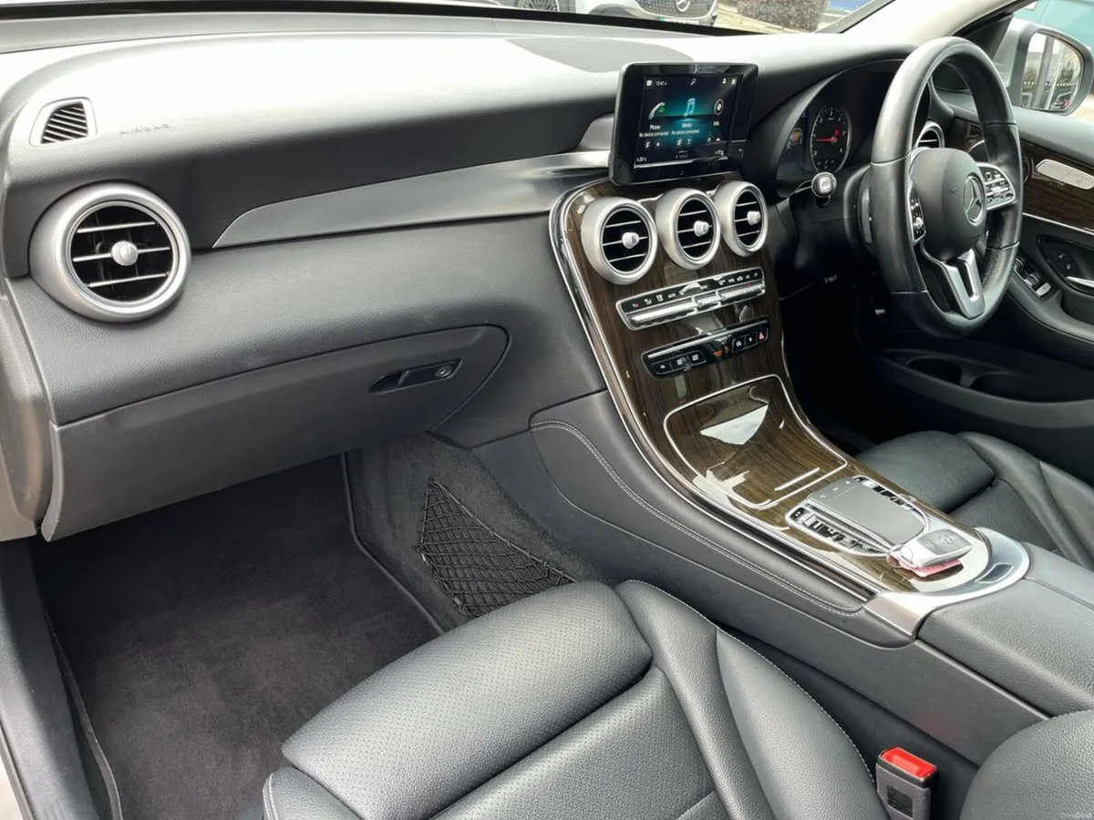 Mercedes-Benz GLC 200D SUV - Image 6