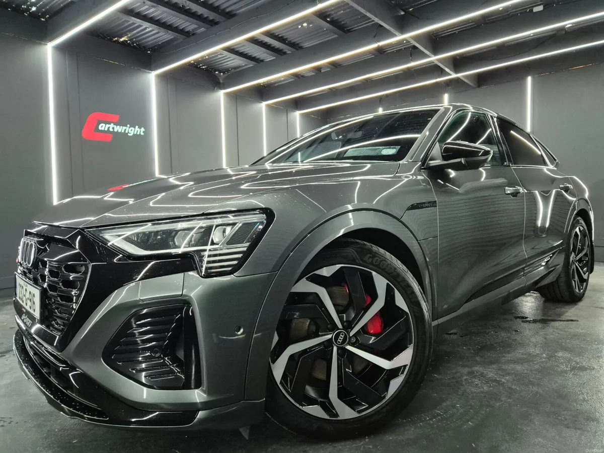 Audi Q8 SLINE 2023 SPORTBACK - Image 2
