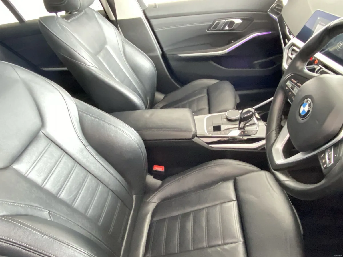 BMW 3-Series 2020 - Image 4