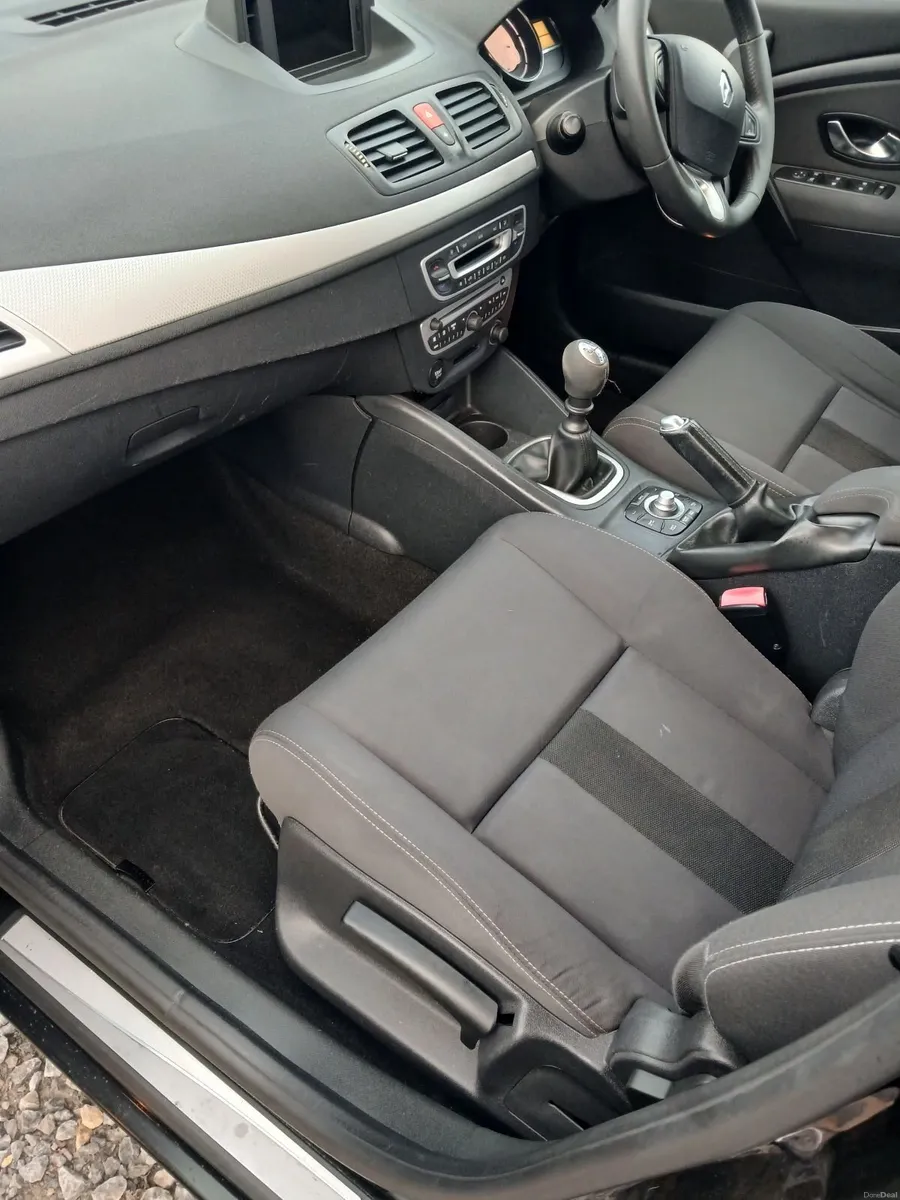Renault Megane 2011 NCT 10/27 - Image 6