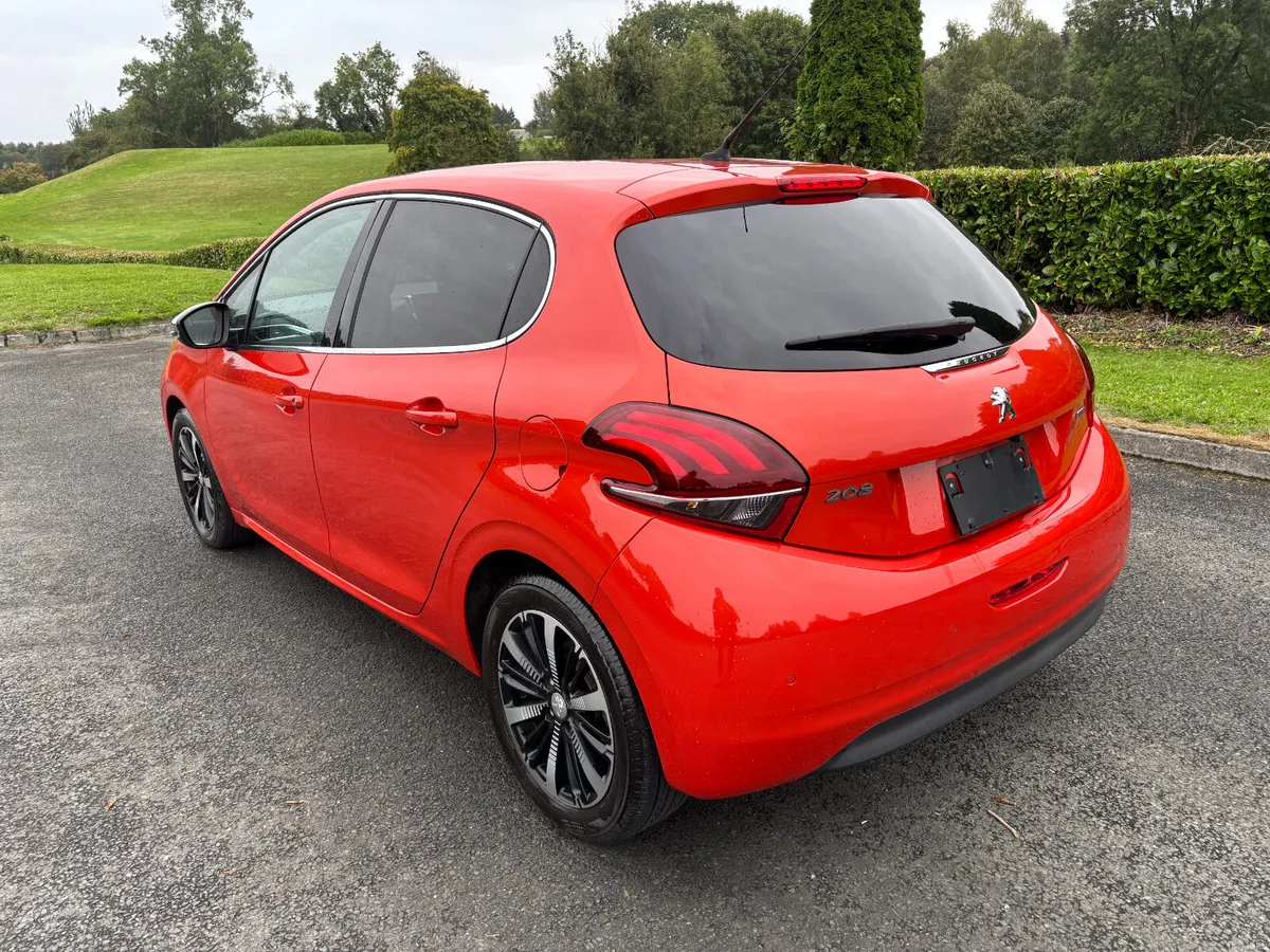 PEUGEOT 208 1.2 AUTO 2018 - Image 5